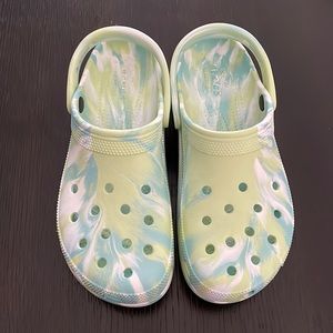 Crocs Tie Dye Green Platform